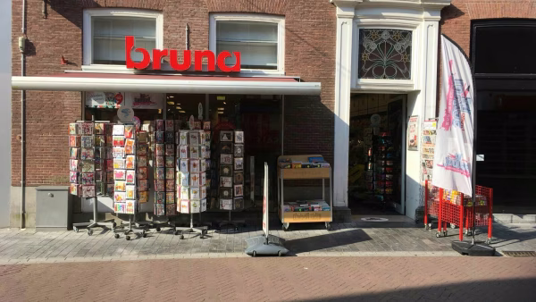 Bruna Woerden
