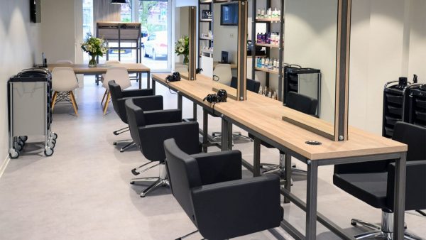 Cuts en Colours Woerden