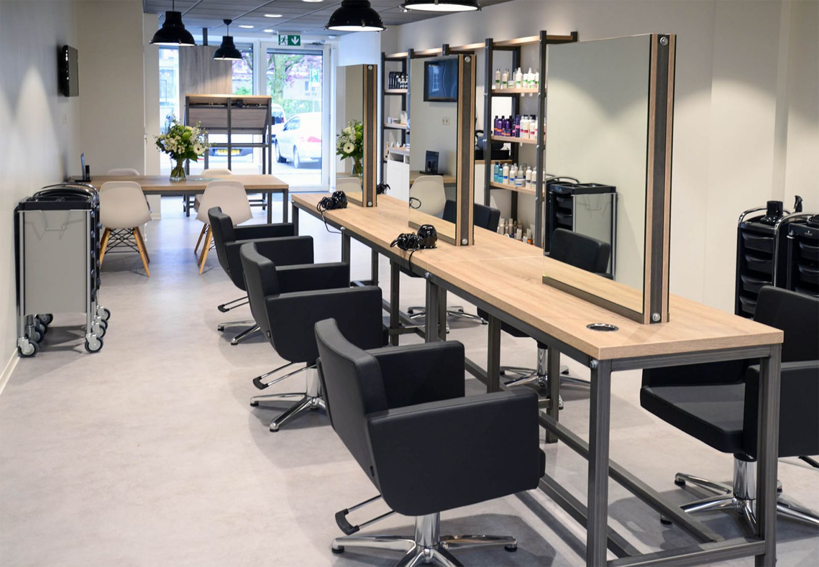 Cuts en Colours Woerden