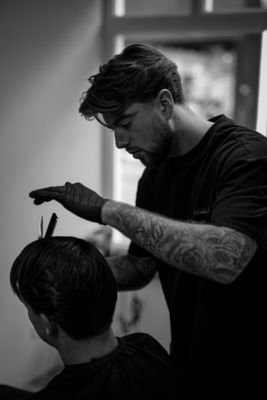 Roliskos Barbershop