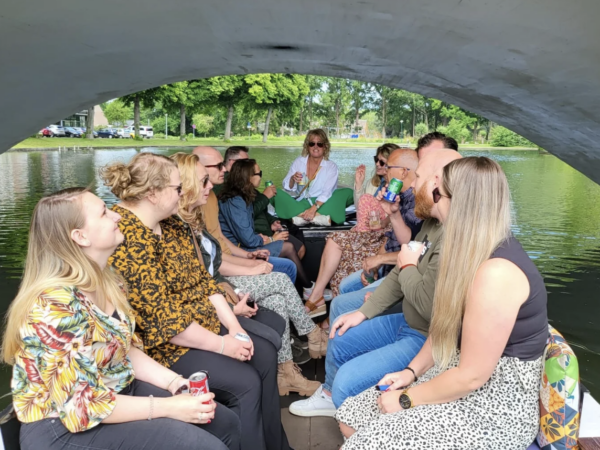 Rondje Woerden op het water – Sweet Caroline