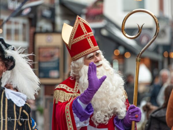 Sint in Woerden helpt ook mee!