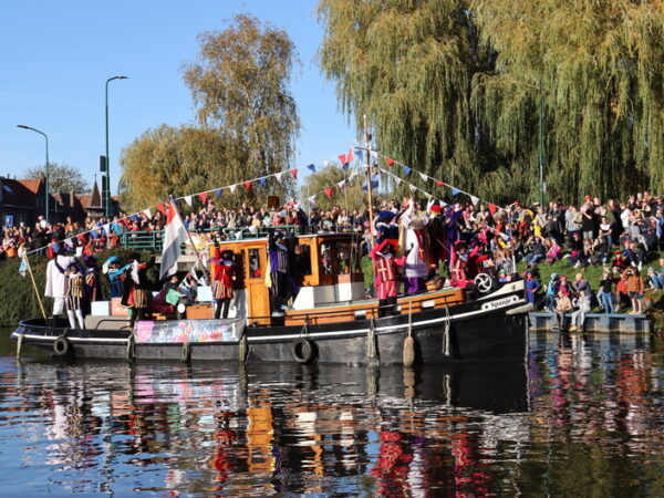 Sinterklaasintocht én de Stadshart Sint Actie in Woerden
